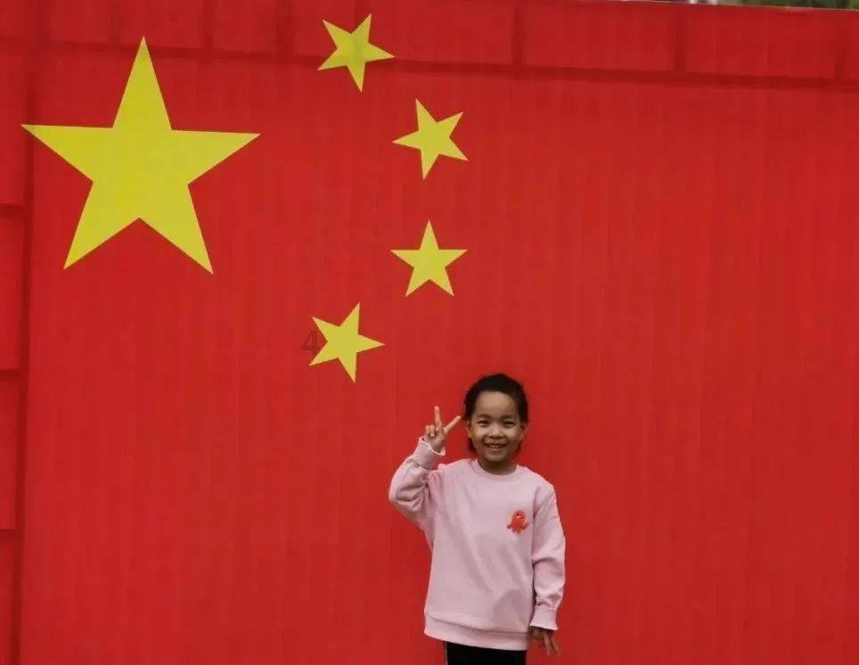 李宇春回应访谈透露患病，目前她的治疗情况如何？游戏画面